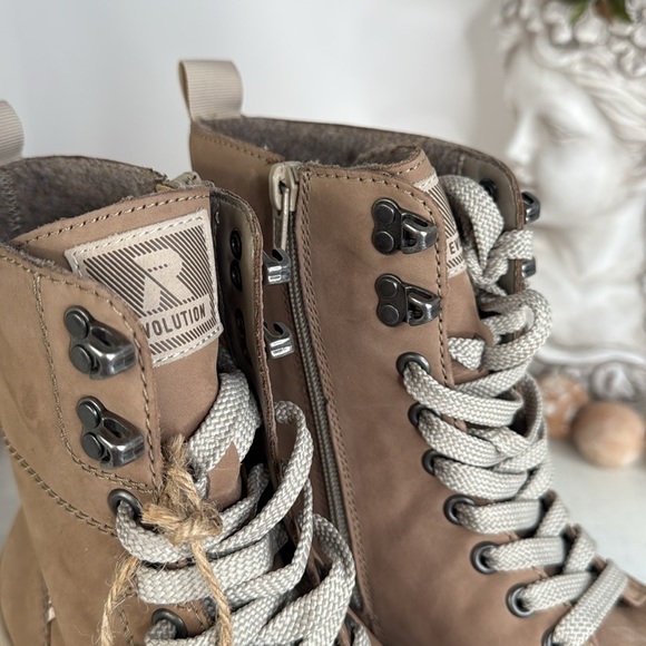Rieker EVOLUTION
Lace-up ankle boots - camel ginger Euro 39/8 - Picture 11 of 14